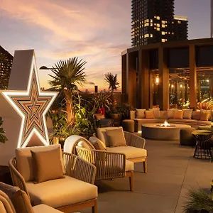 The Gantry London, Curio Collection By Hilton Londýn